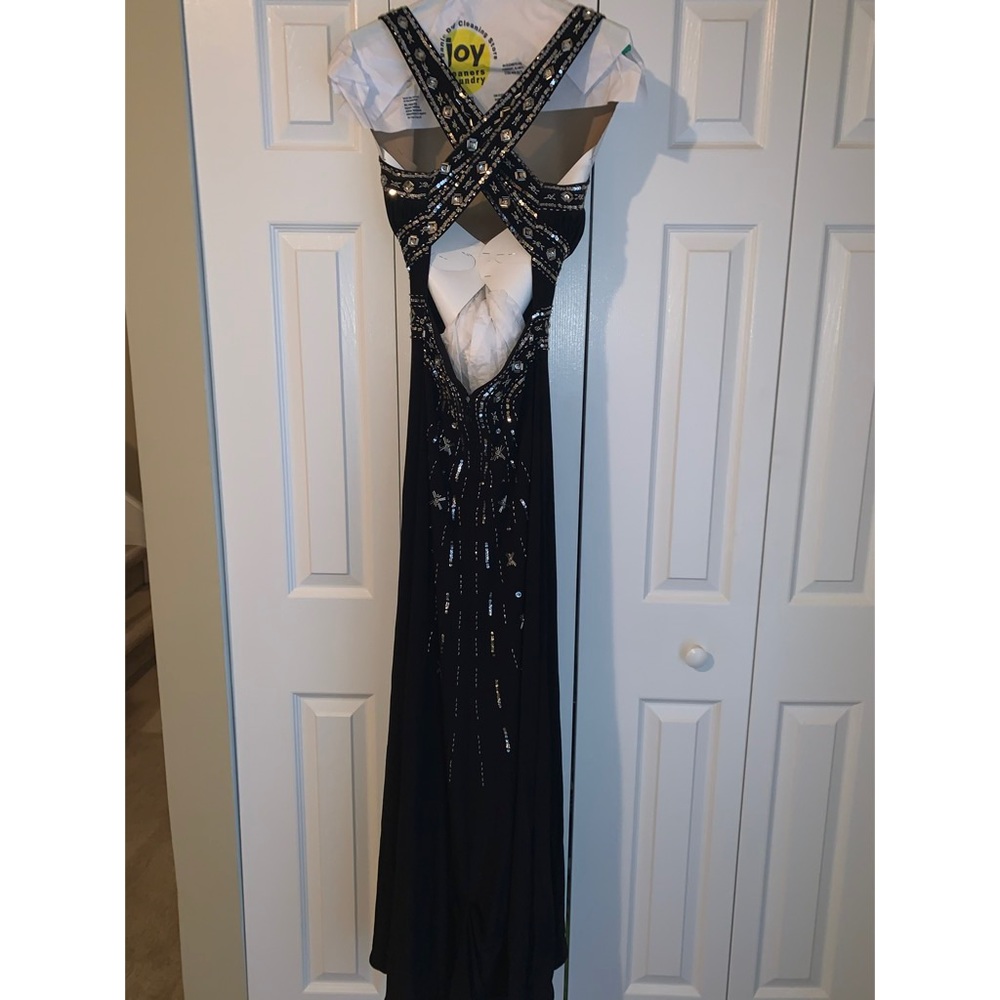Black prom dress